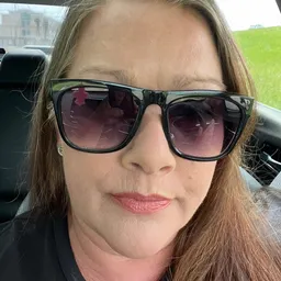 DeeDee73