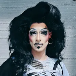 Queen_SaraCasm