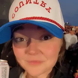 Caitlin24