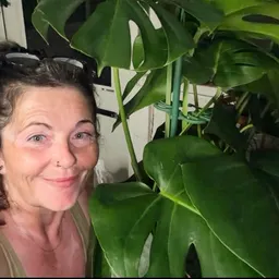 greeneyedplantgirl