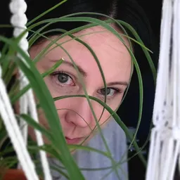 Jen.